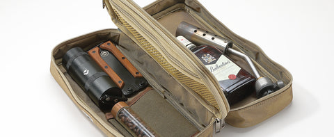 Organize & access pegs (up to 11.8'') smartly.
The zipper can be fully opened for easy access to the gear.