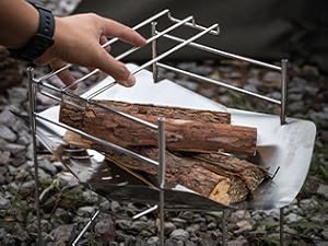 STEP 4:Hook on the Pot Stand Place the pot stand on the grill bridge to complete the setup. Assembly is simple, so once you're familiar with it, you can do it in under a minute.