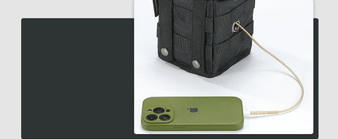 <h3>Phone Charging Convenience:</h3>
There is a cable hole that can thread battery charging cable of the smartphone for easy charging.