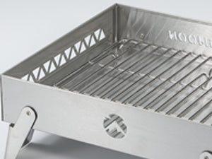 With fire grate and holes side
Fire grate has height that allows air to pass through, so it is effective for increasing combustion efficiency and stabilizing firepower.