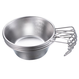 COMPACT & EASY TO HOLD
By stacking Sierra cups on top of each other, they can be stored and save space.
CAMPINGMOON sierra cup has a handle, which could be hooked on camp rack and easy to hold.