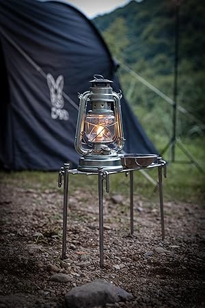 (1) As a trivet when cooking bonfire. Because it is forged pegs, it can also be used for cooking bonfire from places that are strong against heat. The temperature of the bonfire is said to be very large, but the temperature of the iron is 72°F to 104°F (250°C to 450°C), but the maltensitic stainless steel used in forged pegs of K-Peg will not deform as much as 500°C.