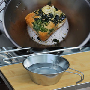 USED AS A MEASURING CUP/COFFEE CUP etc...
As CAMPINGMOON sierra cup has measurement markings in the interior, you do not need another measuring cup for your instant food.
You can also use CAMPINGMOON sierra cup as a coffee cup, soup bowl etc... as you need.
You can put a burner directly in it and put the trivet or pot on it. The Sierra cup acts as a windshield, making cooking smoothly in windy areas.
