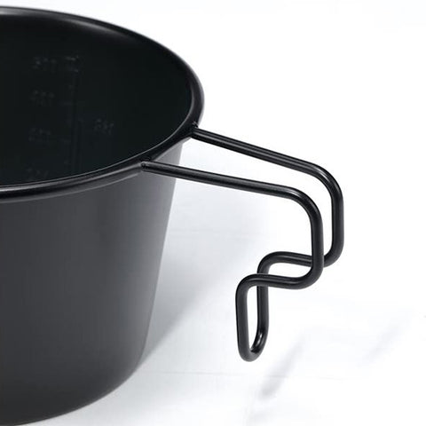 Comes with a handle so you can hang it anywhere
Perfect size for single-serving hot pot dishes or soup.