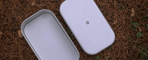 Deep drawing of aluminum is said to be the most difficult of all drawing processes. When forming a thick plate into a deep shape, the friction and load on the material are greater than in the case of a thin plate, and processing marks remain. Anodizing makes the traces of difficult forming processes less noticeable.