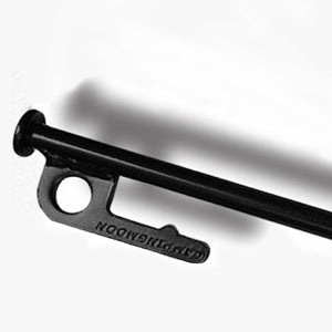 ROUND HOLE & PROTRUSION
You can use hammer’s claw or tent stake remover to pull it out from the ground quickly.
Avoid the rope falling off when the wind blows. Stays firmly in place to keep you safe in a wide range of weather and soil conditions.