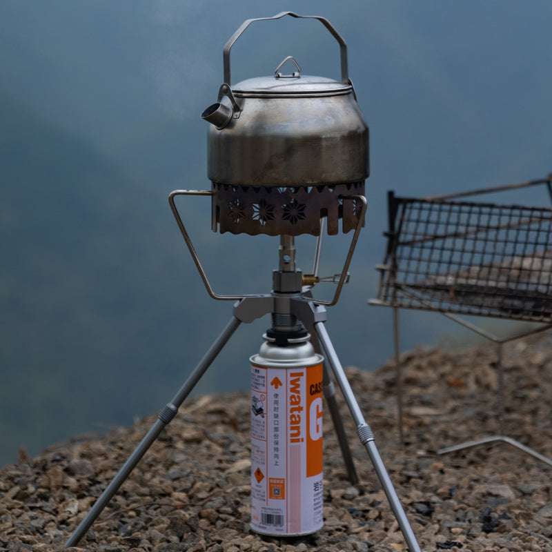 Load image into Gallery viewer, Z11 Vertical Gas Stove Adapter, Butane Canister to EN417 Lindal Valve
